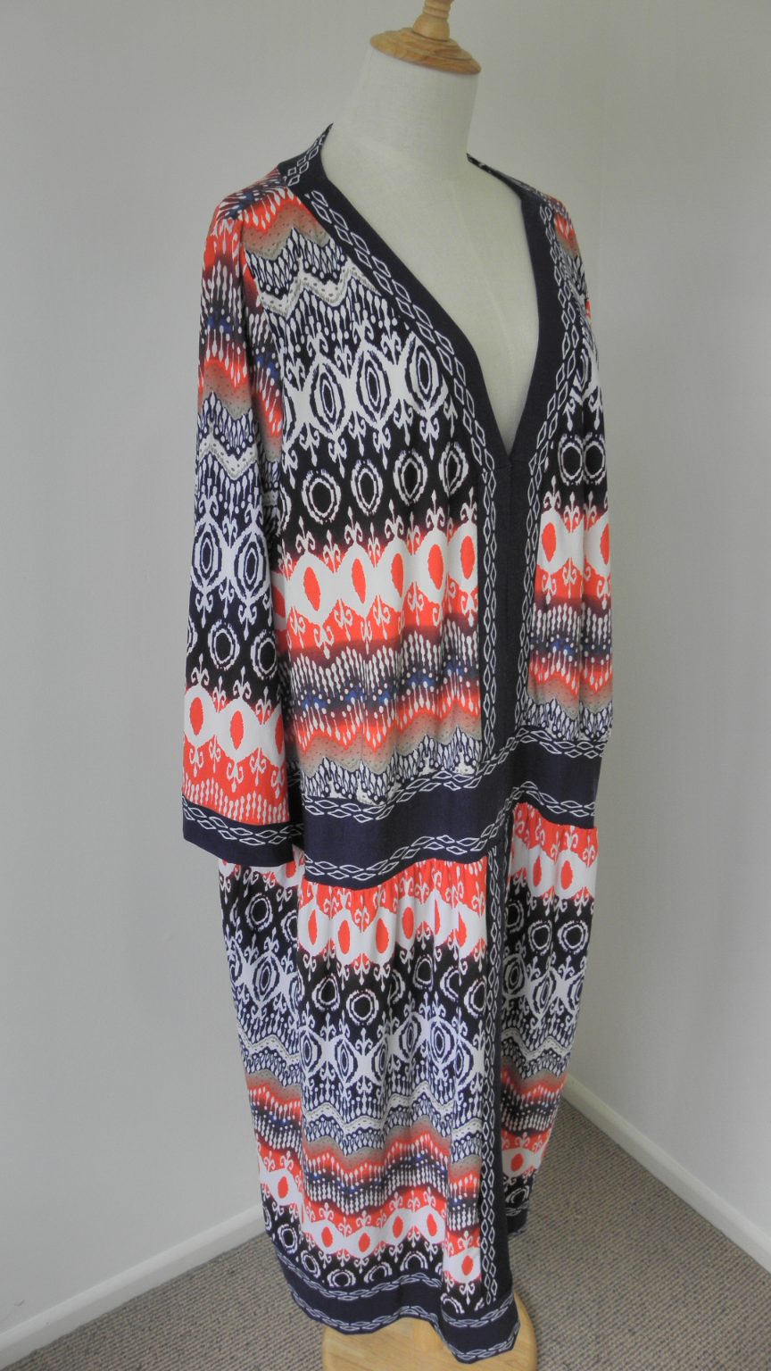 Capture Dress size 26, image 3