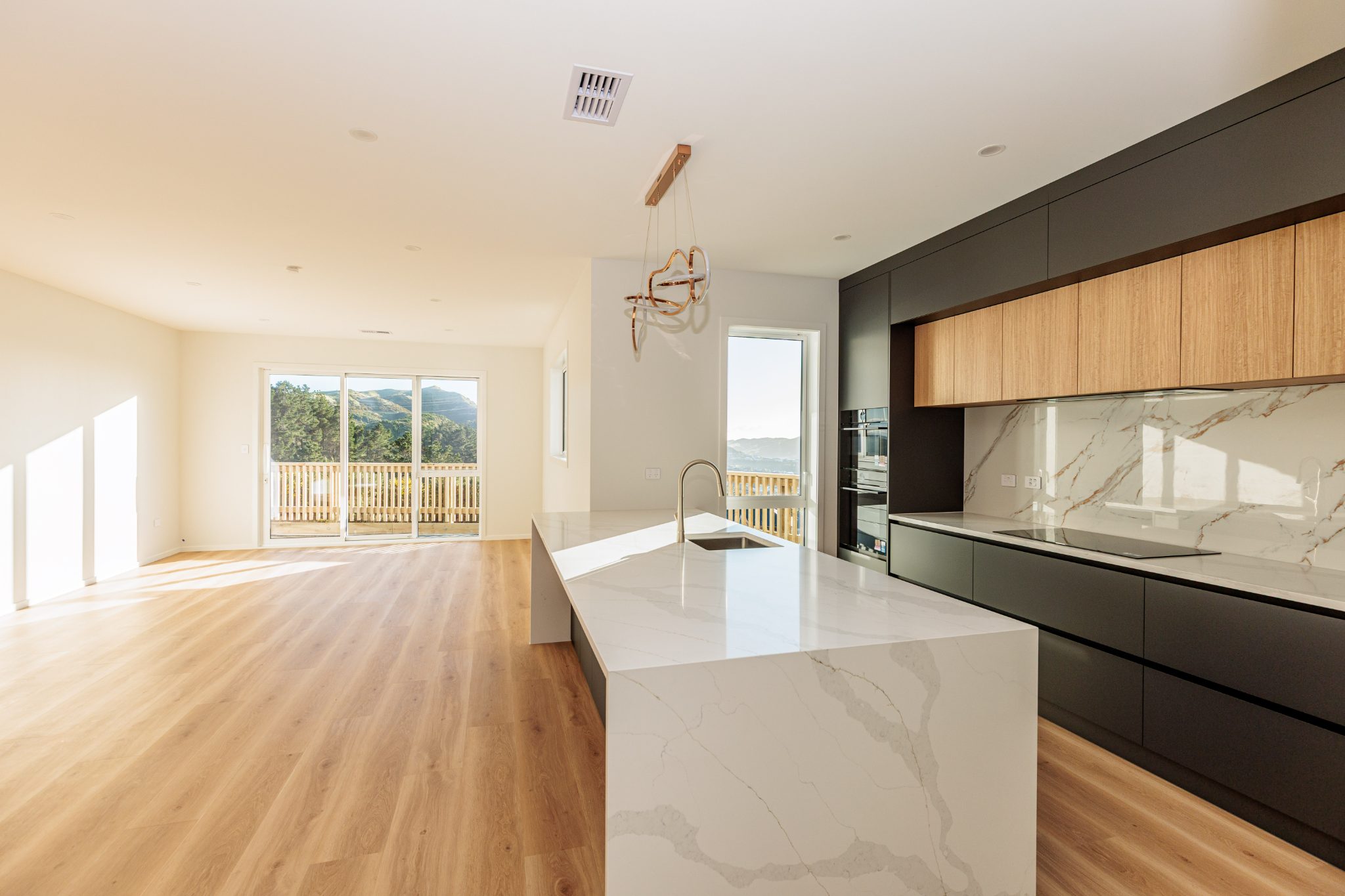 Prestbury Prestige - Brand New Luxury & Views — slide 2