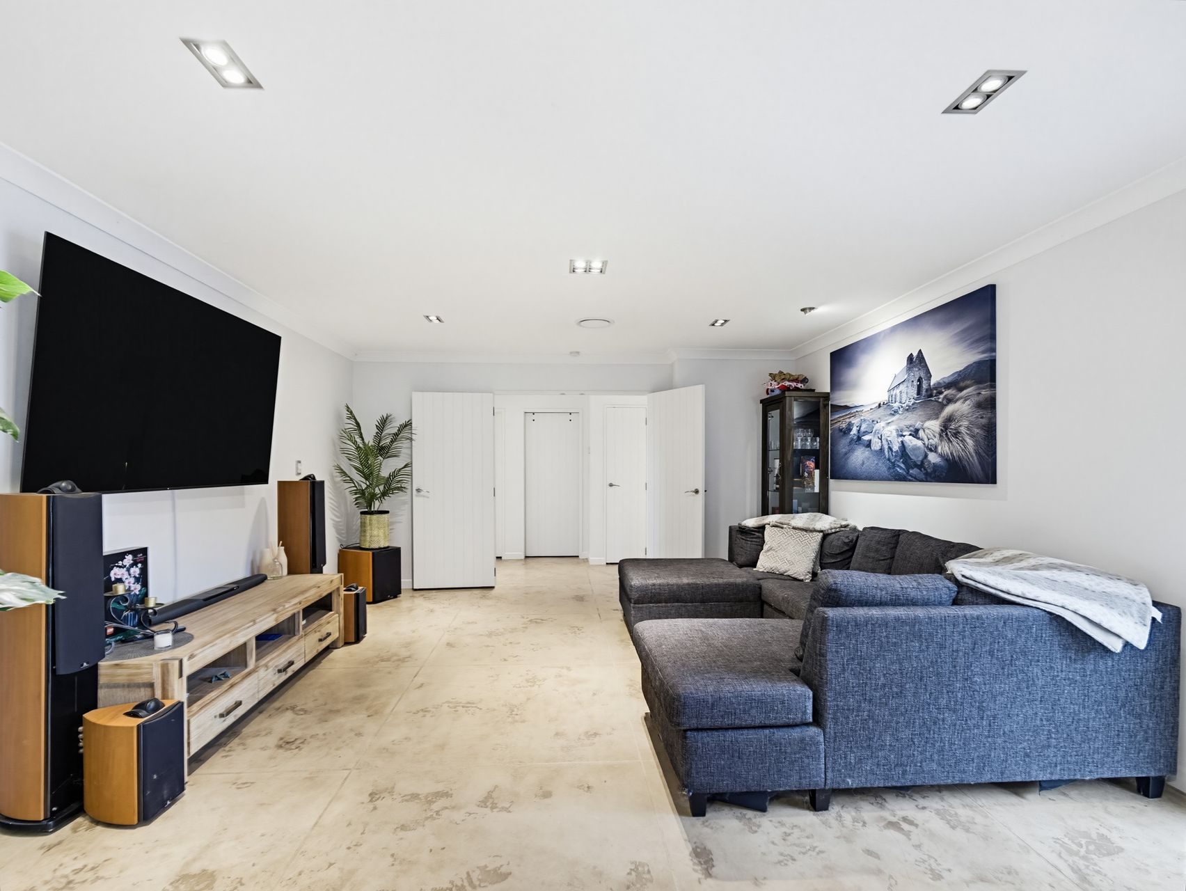 Resort-Style Family Living in Waiuku — slide 23