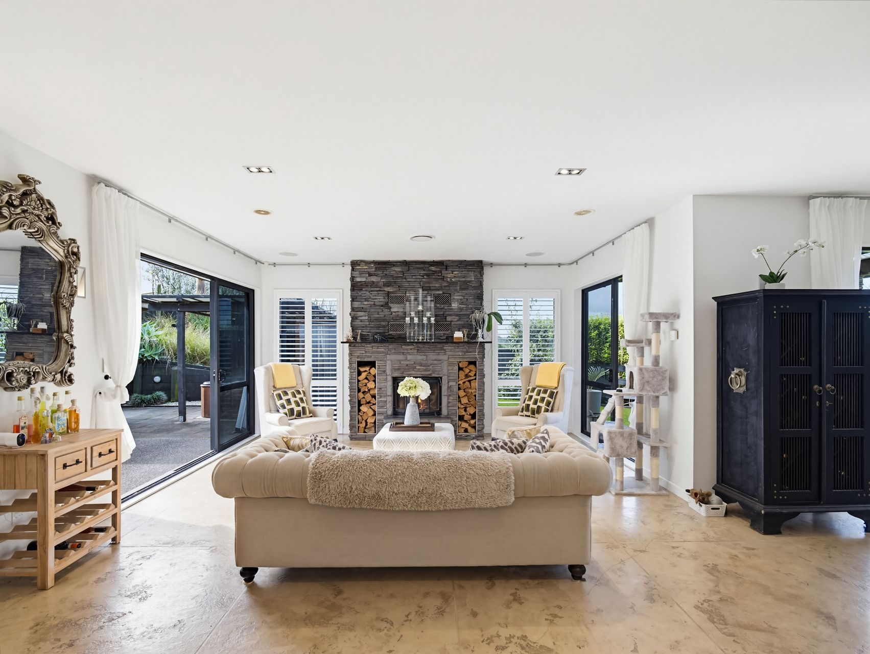 Resort-Style Family Living in Waiuku — slide 4