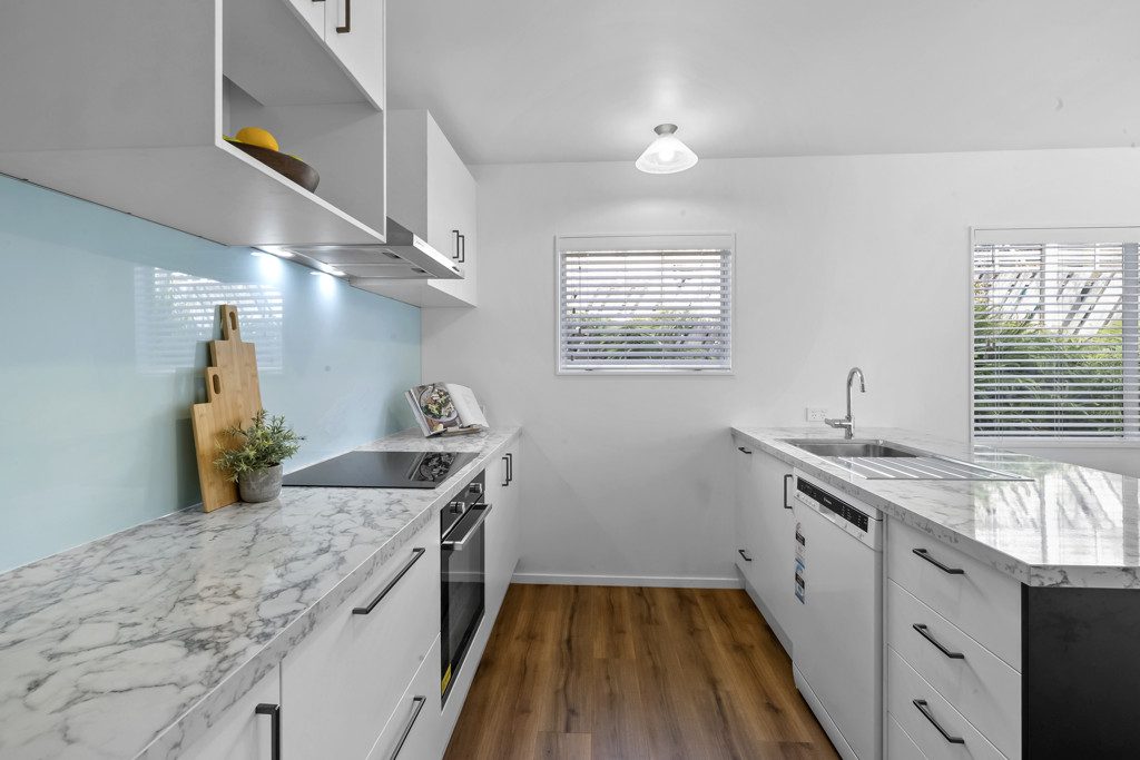 RENOVATED & READY IN STRANDON — slide 5