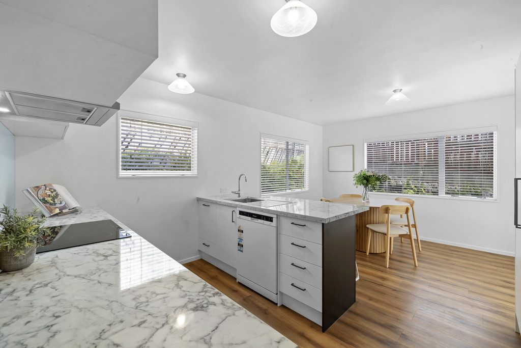 RENOVATED & READY IN STRANDON — slide 6