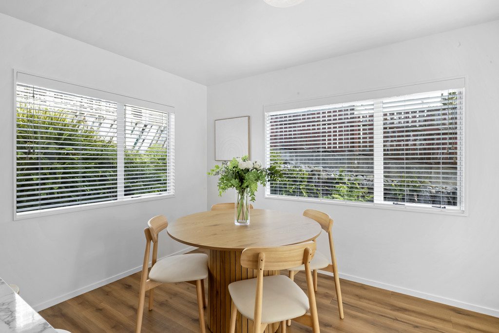 RENOVATED & READY IN STRANDON — slide 9