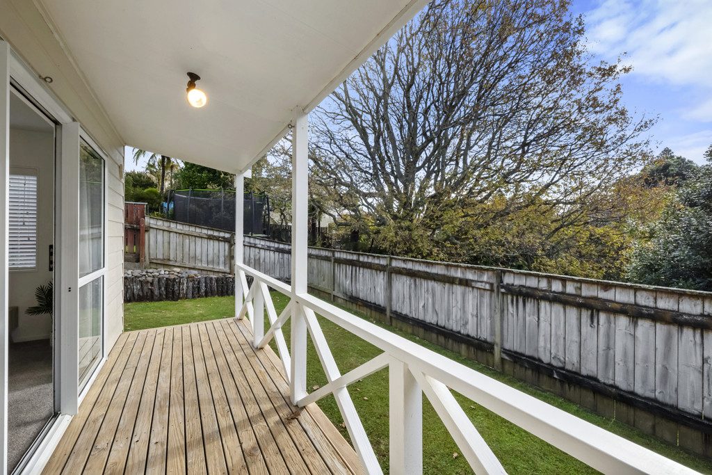 RENOVATED & READY IN STRANDON — slide 17