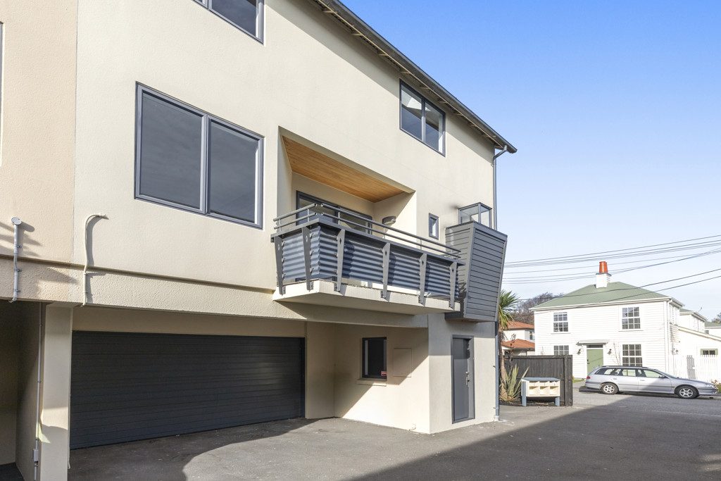 Entry-Level Living in the Heart of the City — slide 2