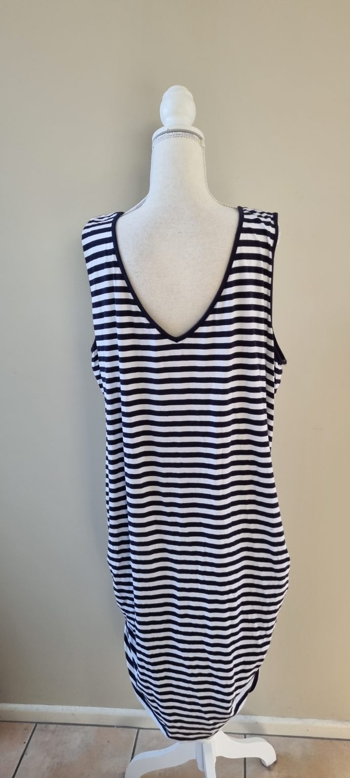 Stella Royal Dress Size 22, image 3