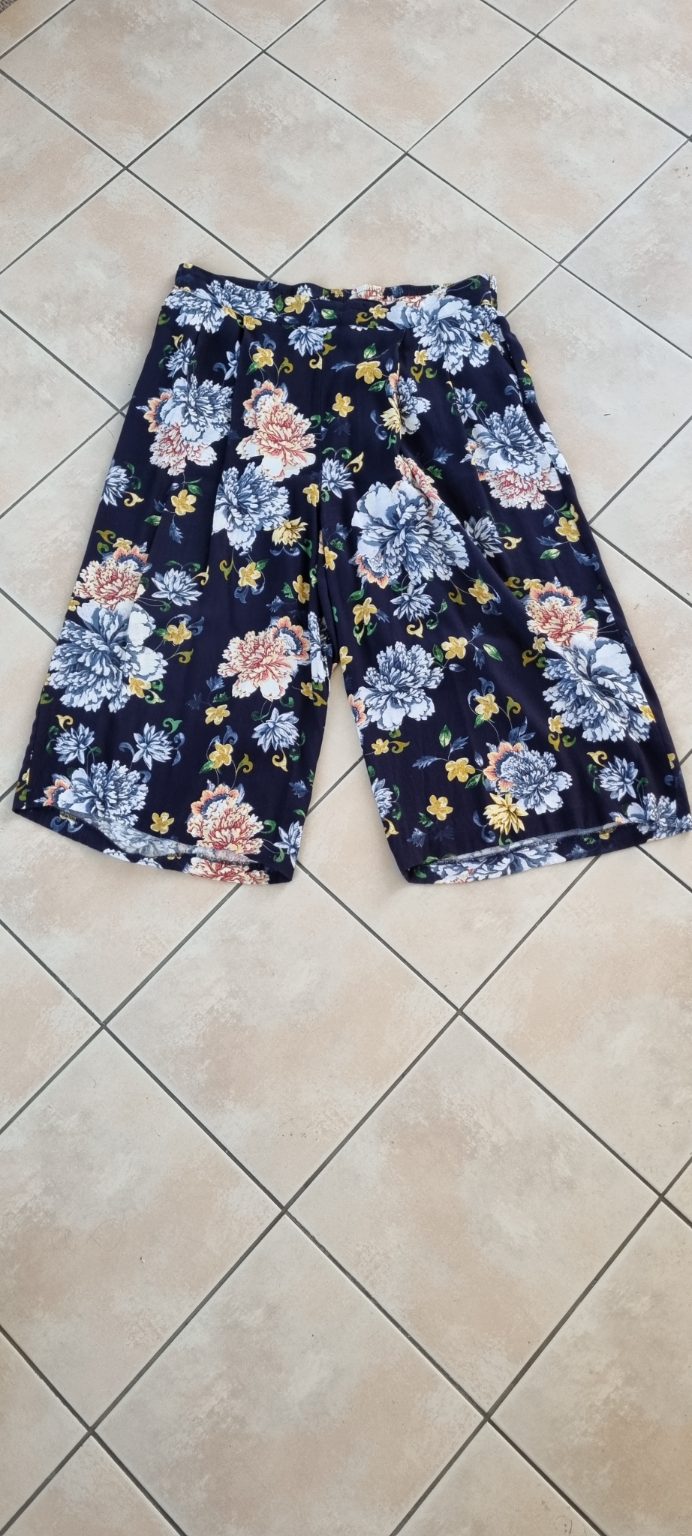 Whistle Pants size 18