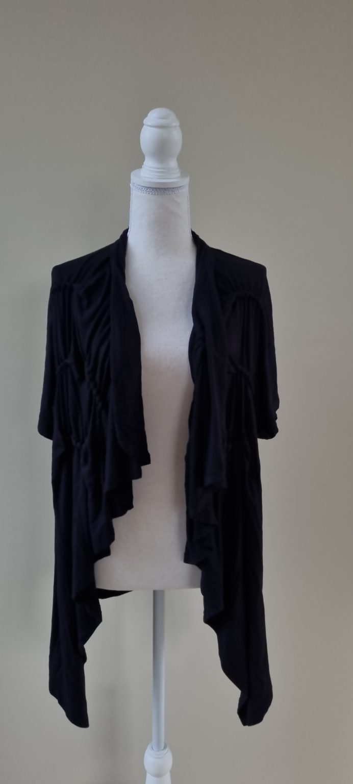 Mossee Shrug size 14