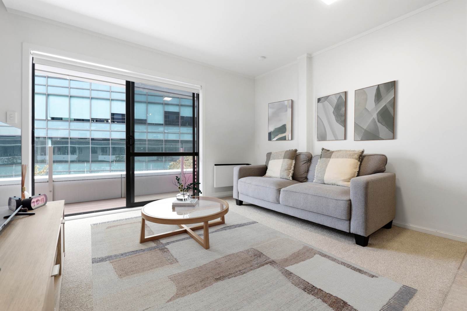 Freehold City Fringe Living in Marina Park — slide 2