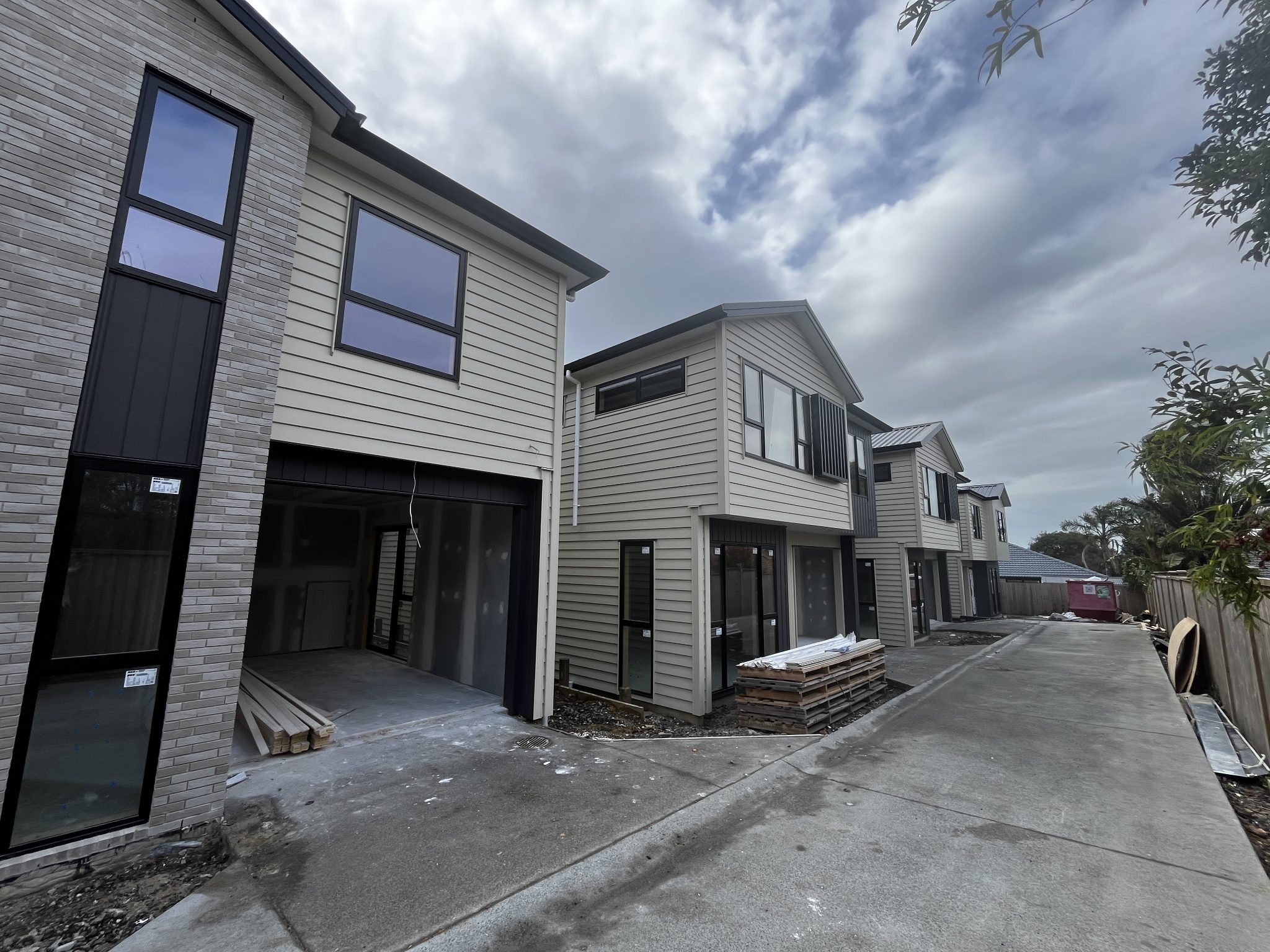 Boutique & Stylish Living in Albany — slide 2