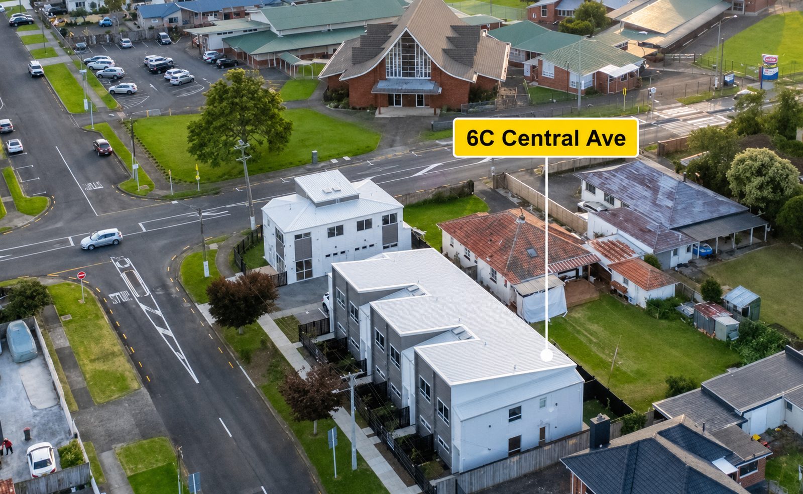 Modern Corner Home in Central Papatoetoe! — slide 10