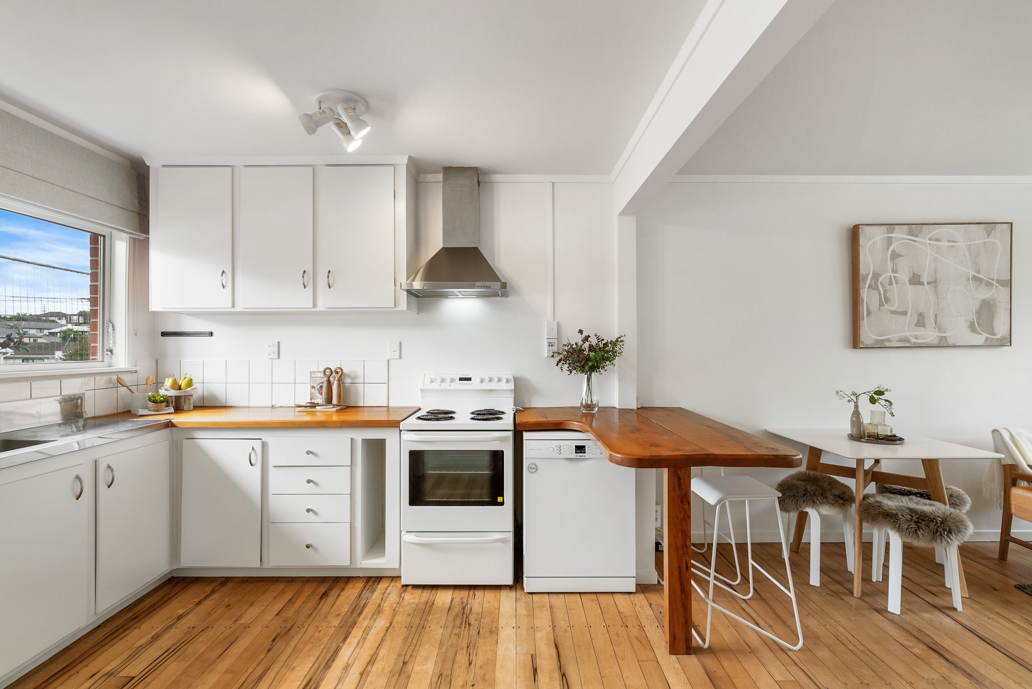 Now Priced to Sell in Takapuna — slide 2