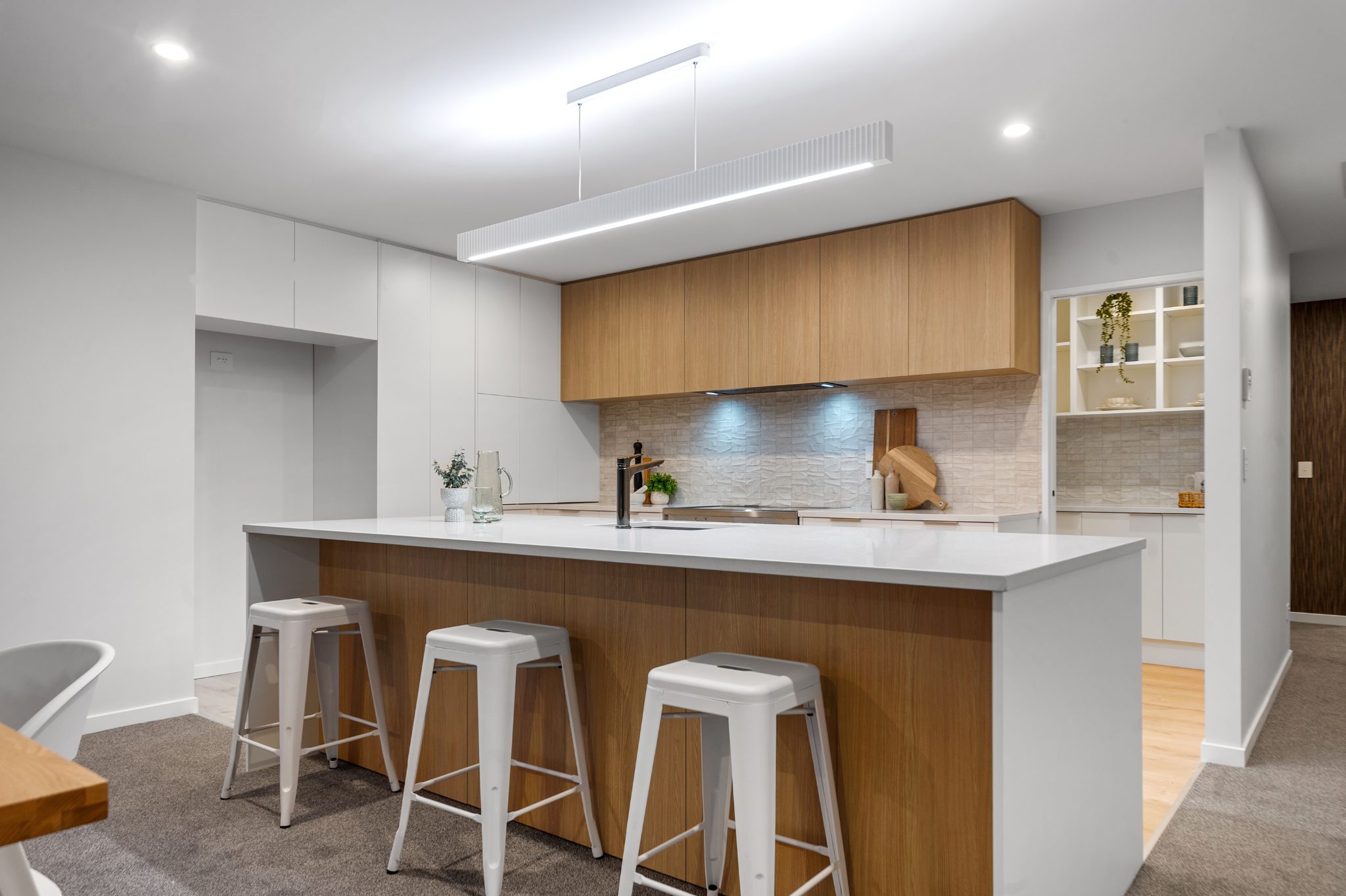 Contemporary Comfort in Ravenswood — slide 2