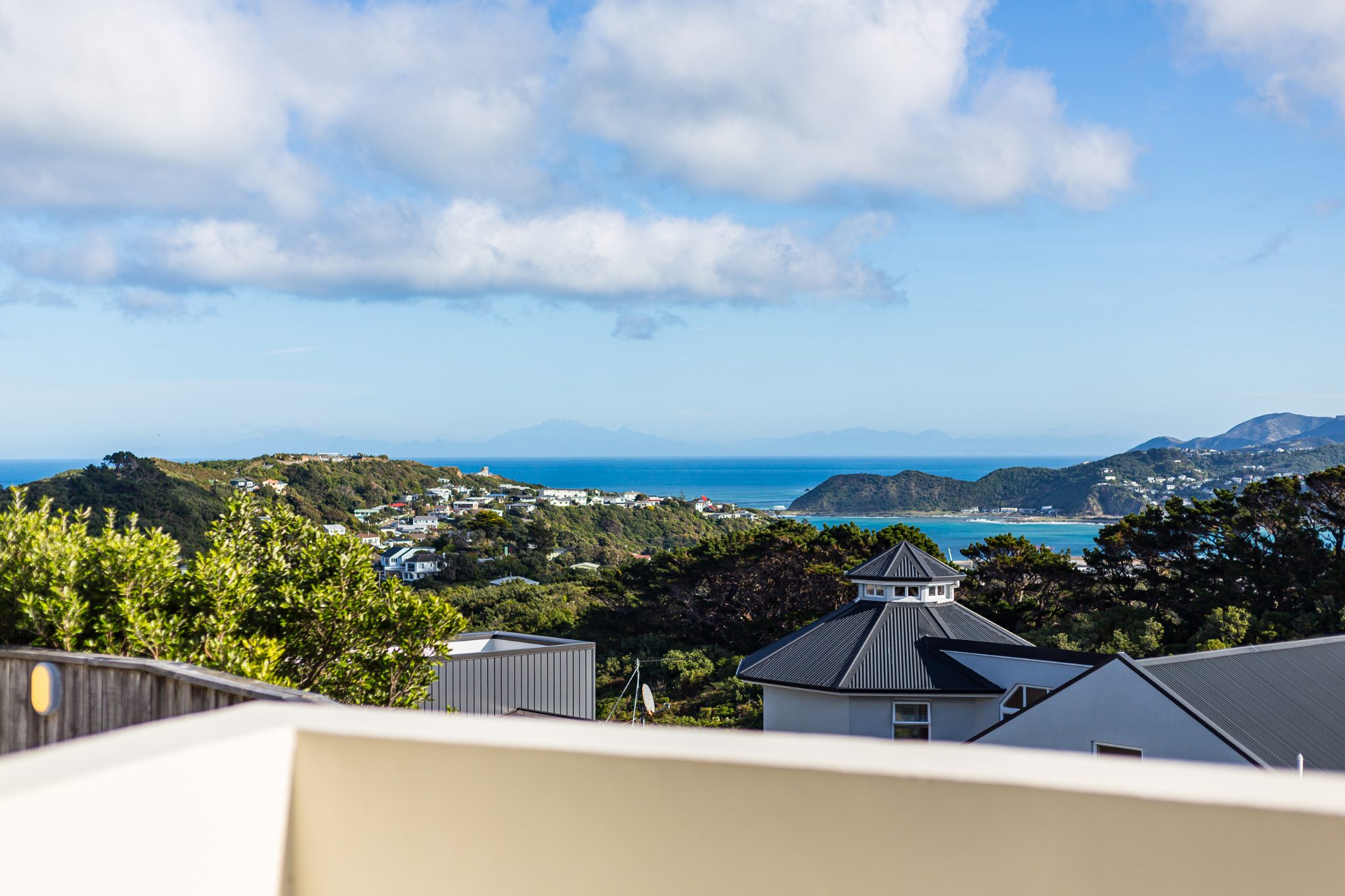 SPECTACULAR SEA VIEWS, SUN AND SPACE — slide 2