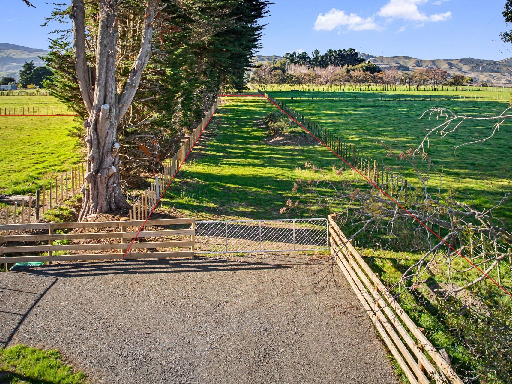 Views, Space & Lifestyle Opportunity — slide 8