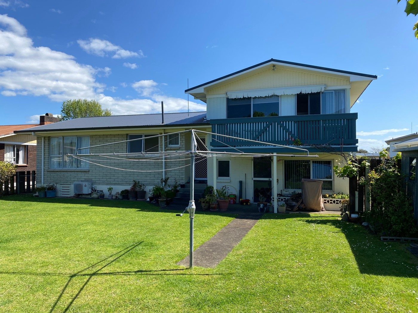Split-Level Living, Family-Sized Comfort — slide 22