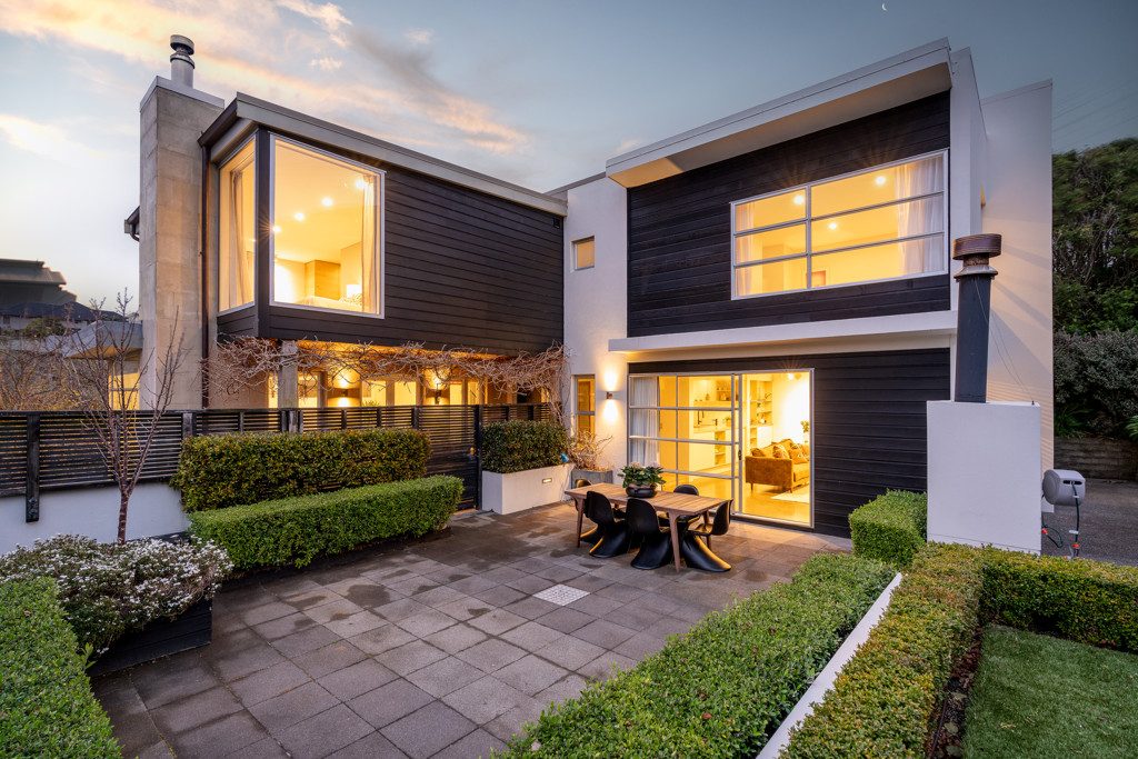 DESIGN APPEAL & A GREAT LOCATION — slide 2