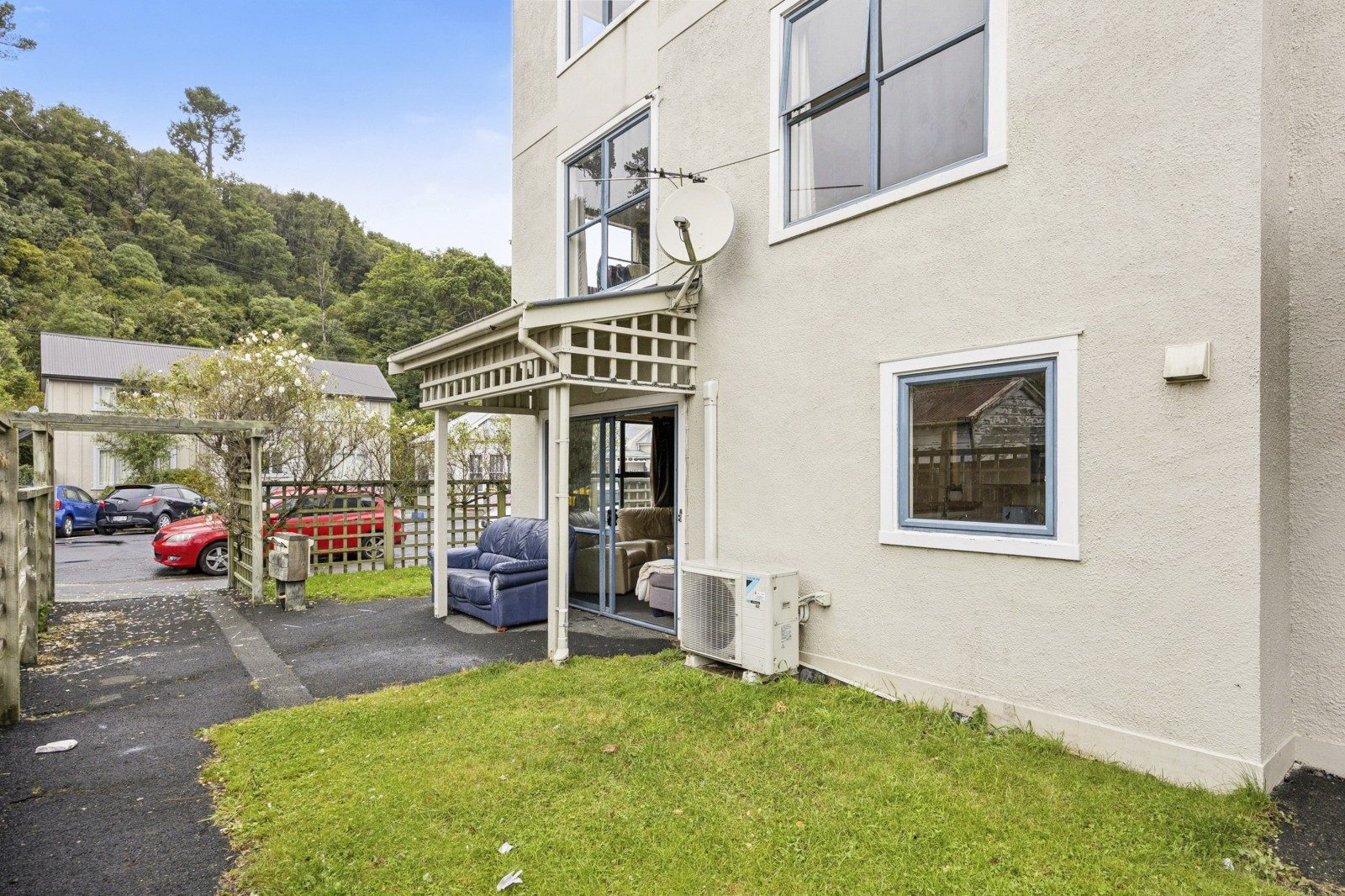 Multi-unit scale – $195,000 p.a. income — slide 2
