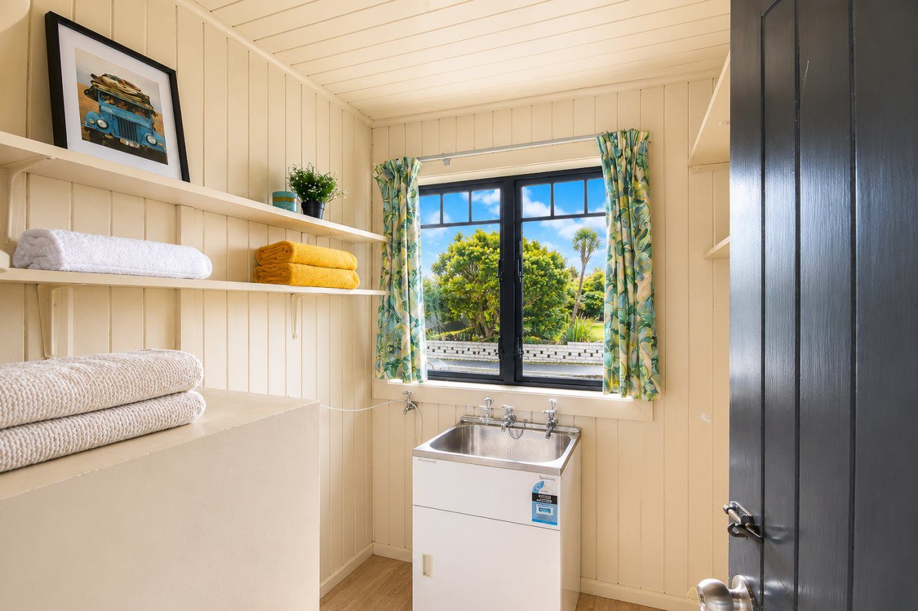 Easy Care Living in Sought After Waverley — slide 25