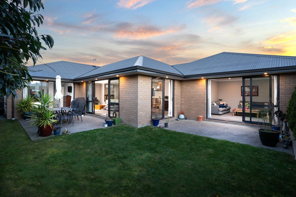 Sun-Soaked, Stylish, and Seriously Spacious — slide 2