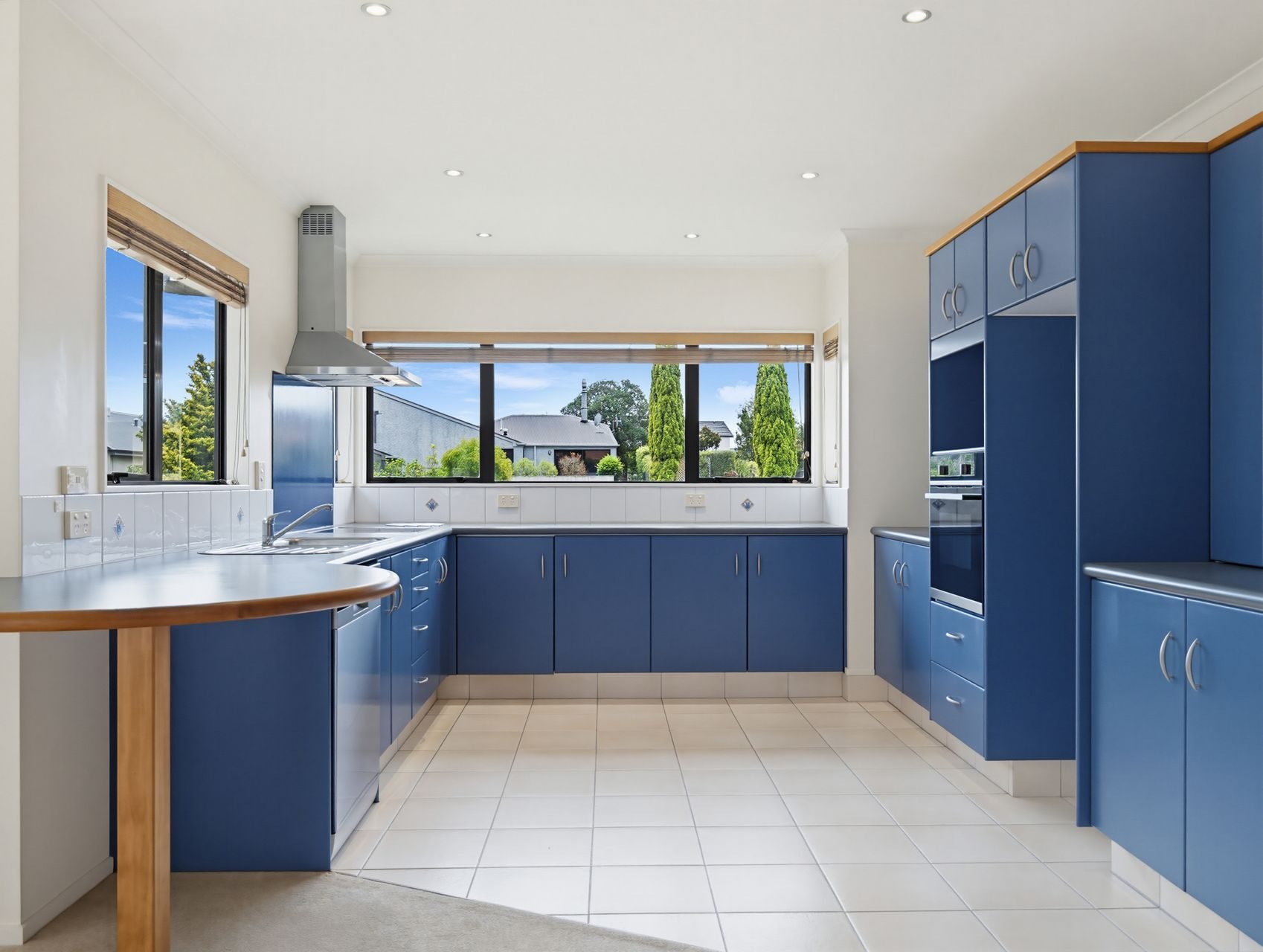 Flexible Family Living in Havelock North — slide 2
