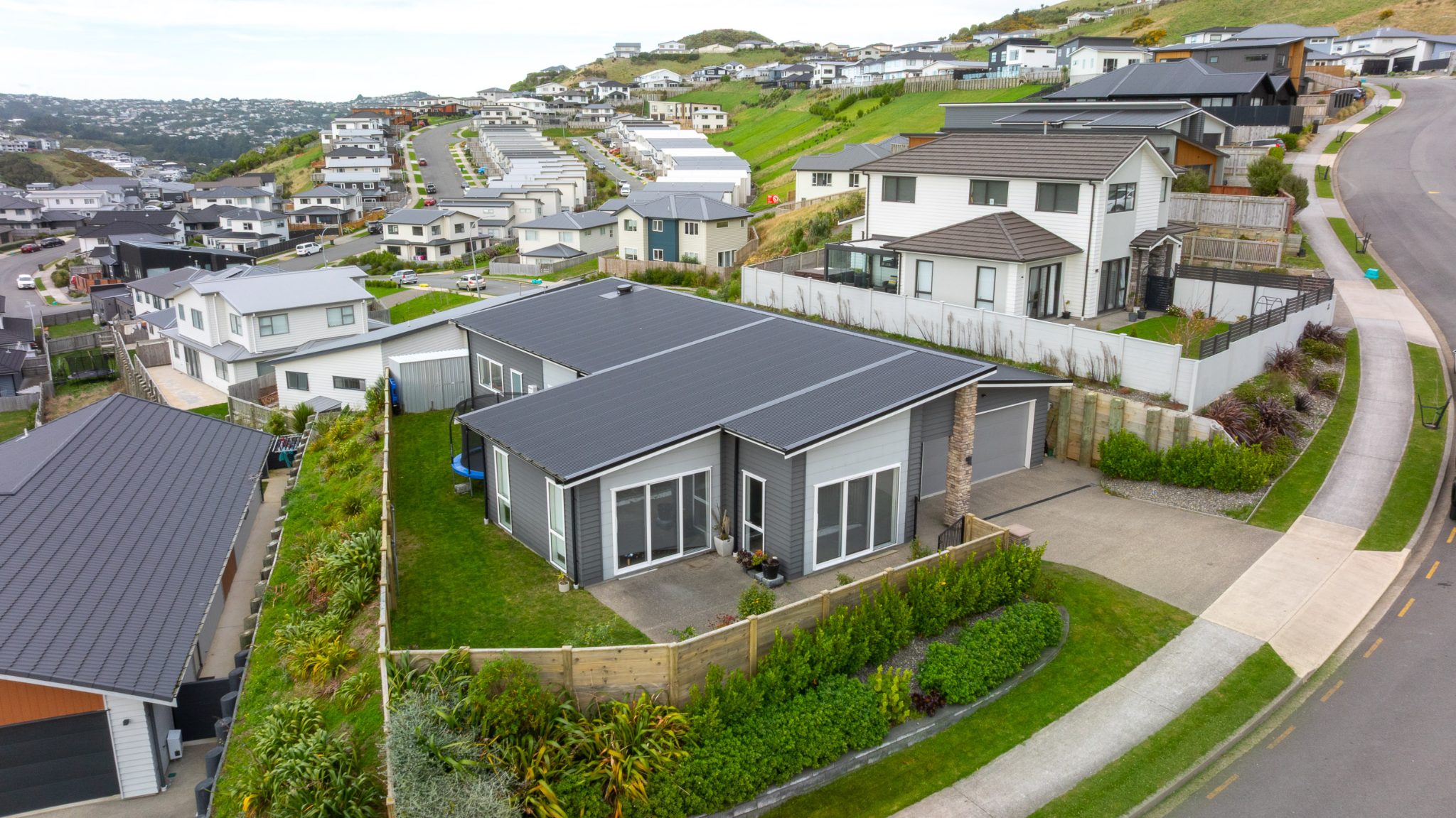 Four Bedroom Single Level Home In Churton Park — slide 17