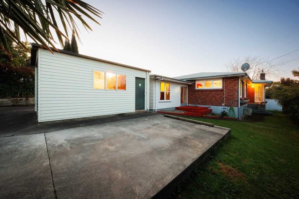 Feilding - Family Living with Views — slide 40