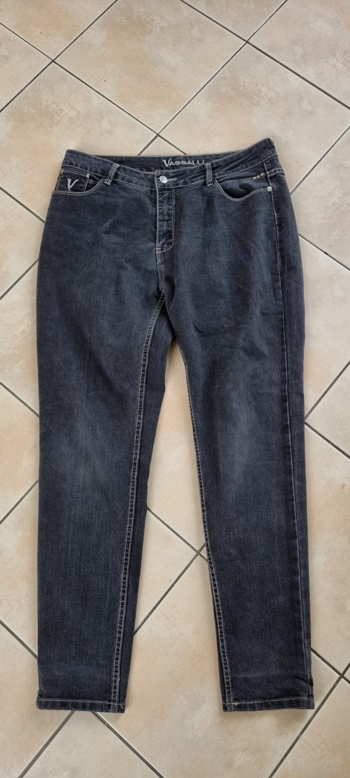 Vassalli Jeans size 16