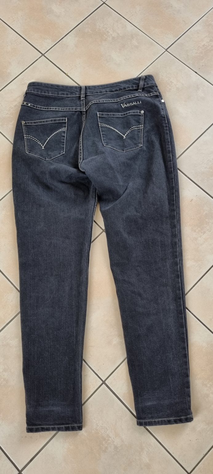Vassalli Jeans size 16, image 2
