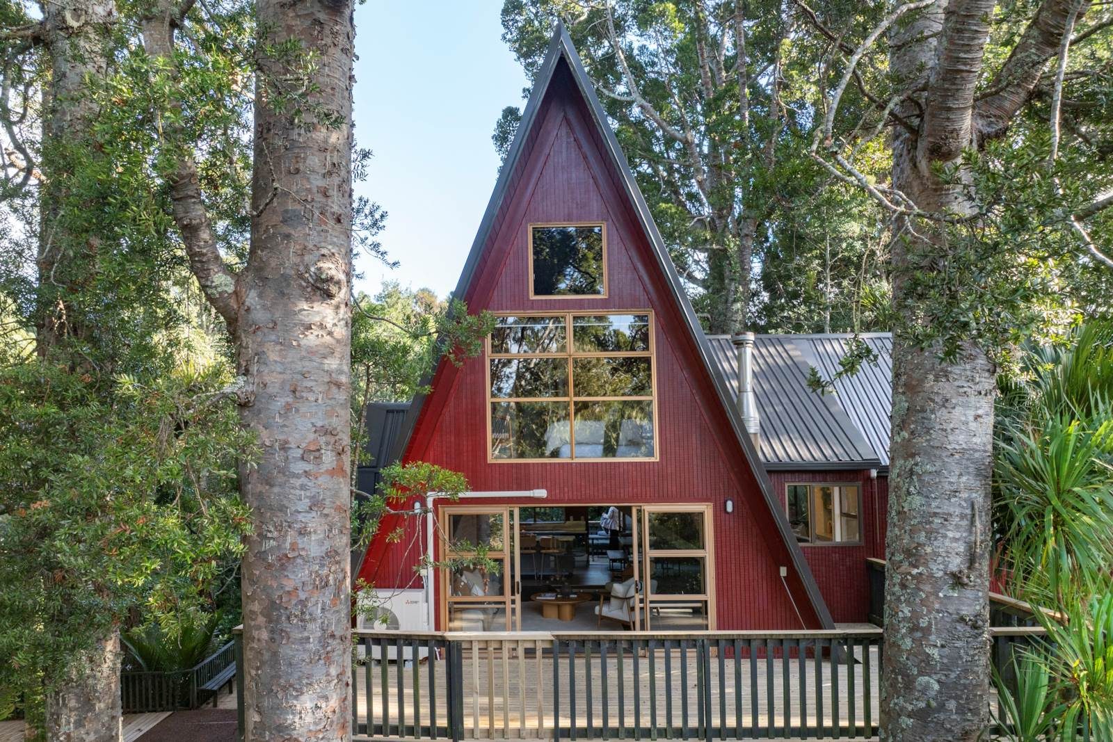 Truly Titirangi Living — slide 1