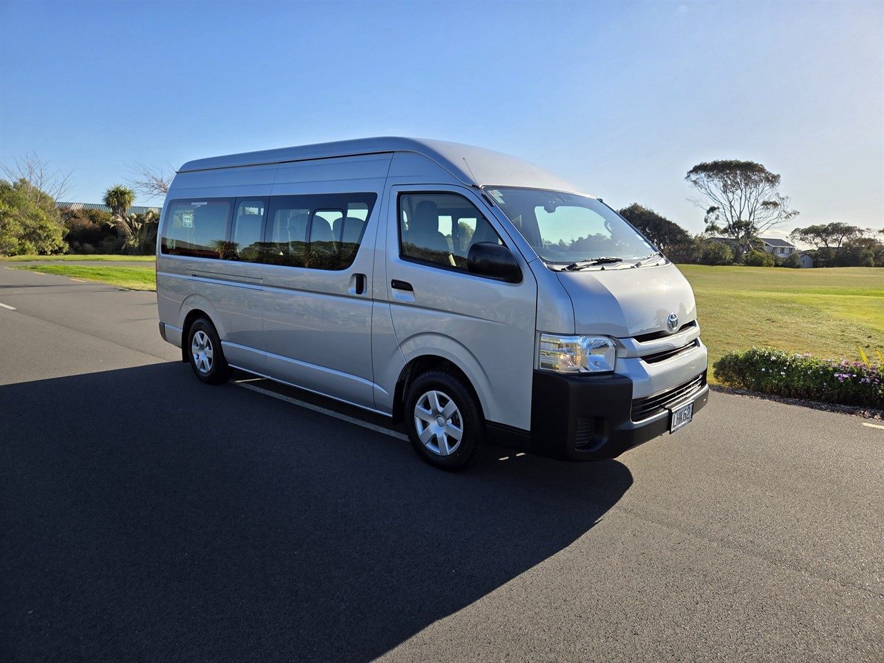 2018 Toyota Hiace ZX Mobility Pwr Chair | Trade Me Motors