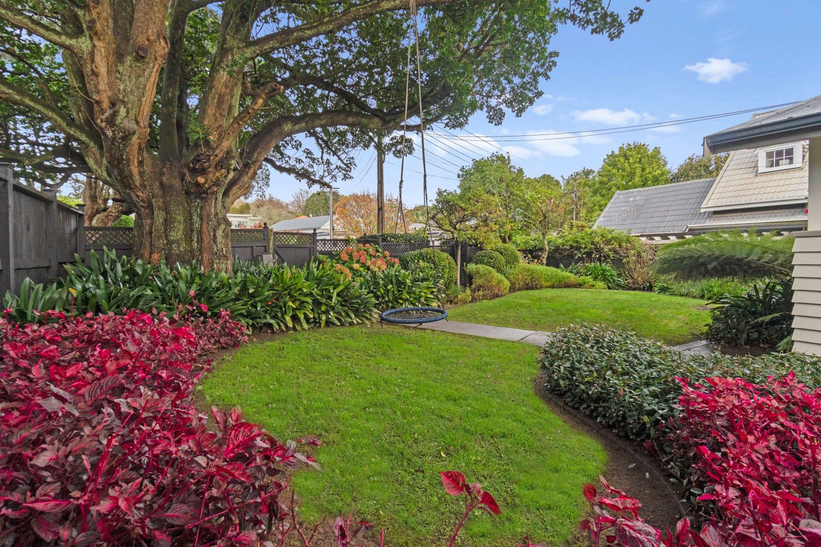 Cornwall Park Lifestyle, Vendors have purchased! — slide 2