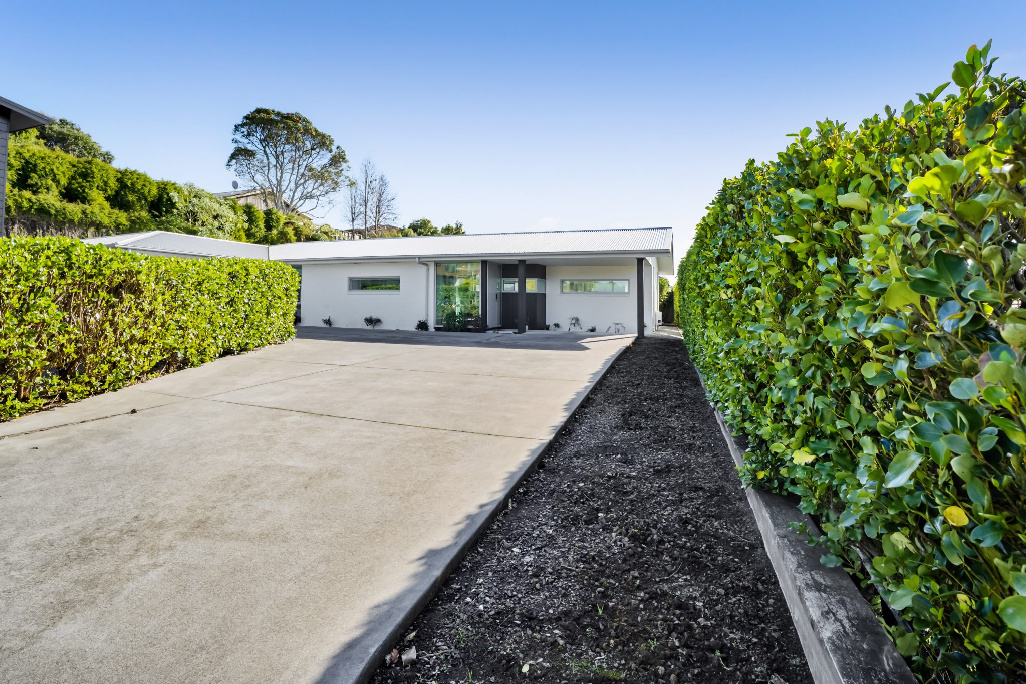Quality Home in a Popular Location — slide 35