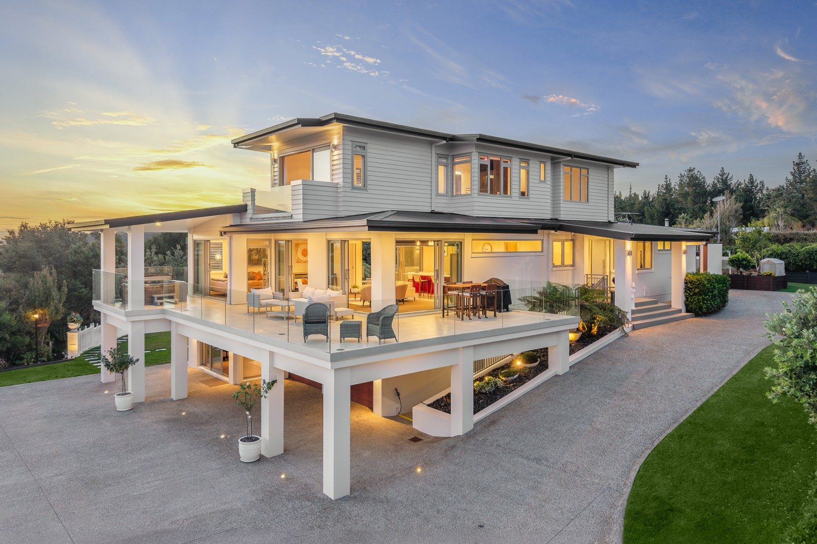 Panoramic Vistas from City to Ranges — slide 2