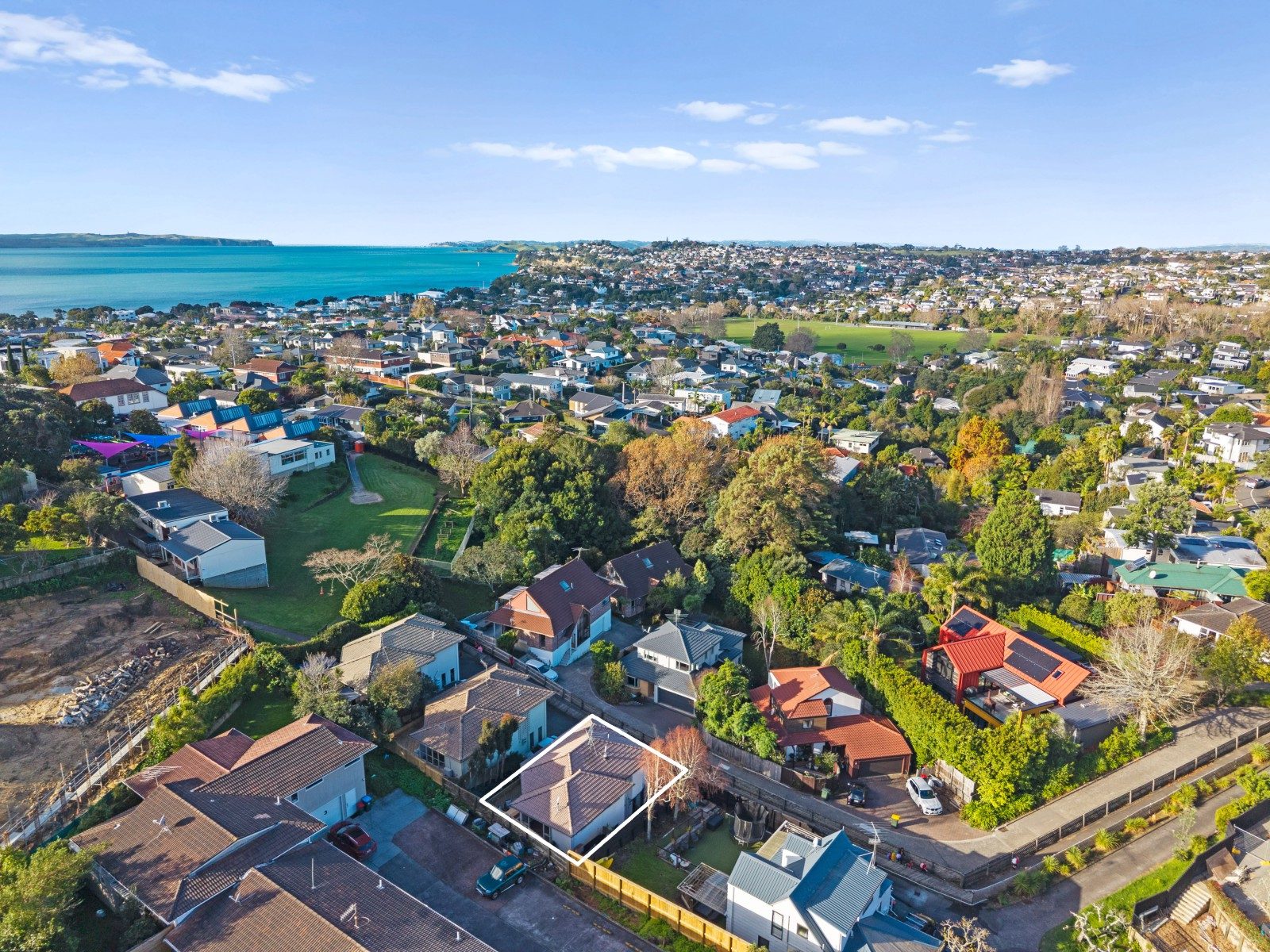Family Living in the Heart of Kohimarama — slide 13