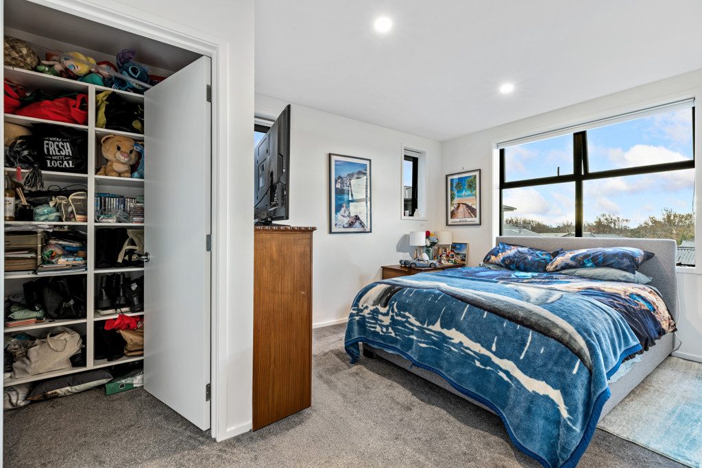Priced Under RV, Motivated to Move!!! — slide 11