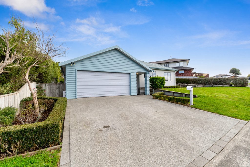 Beautiful Family Home — slide 21