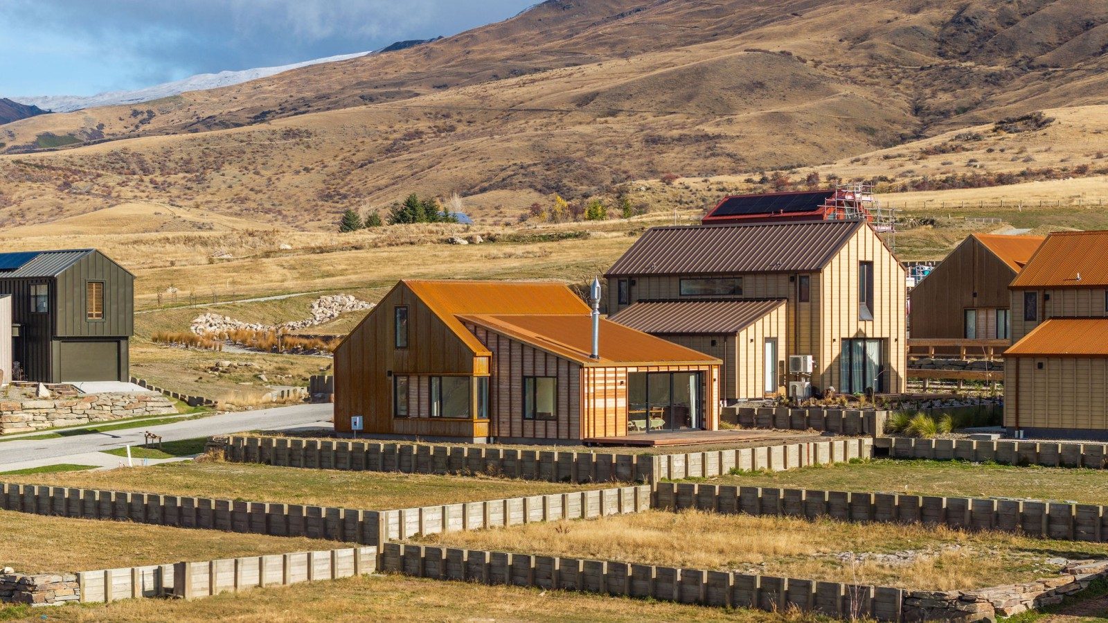Corten Steel Cottage, Mt Cardrona Station — slide 2
