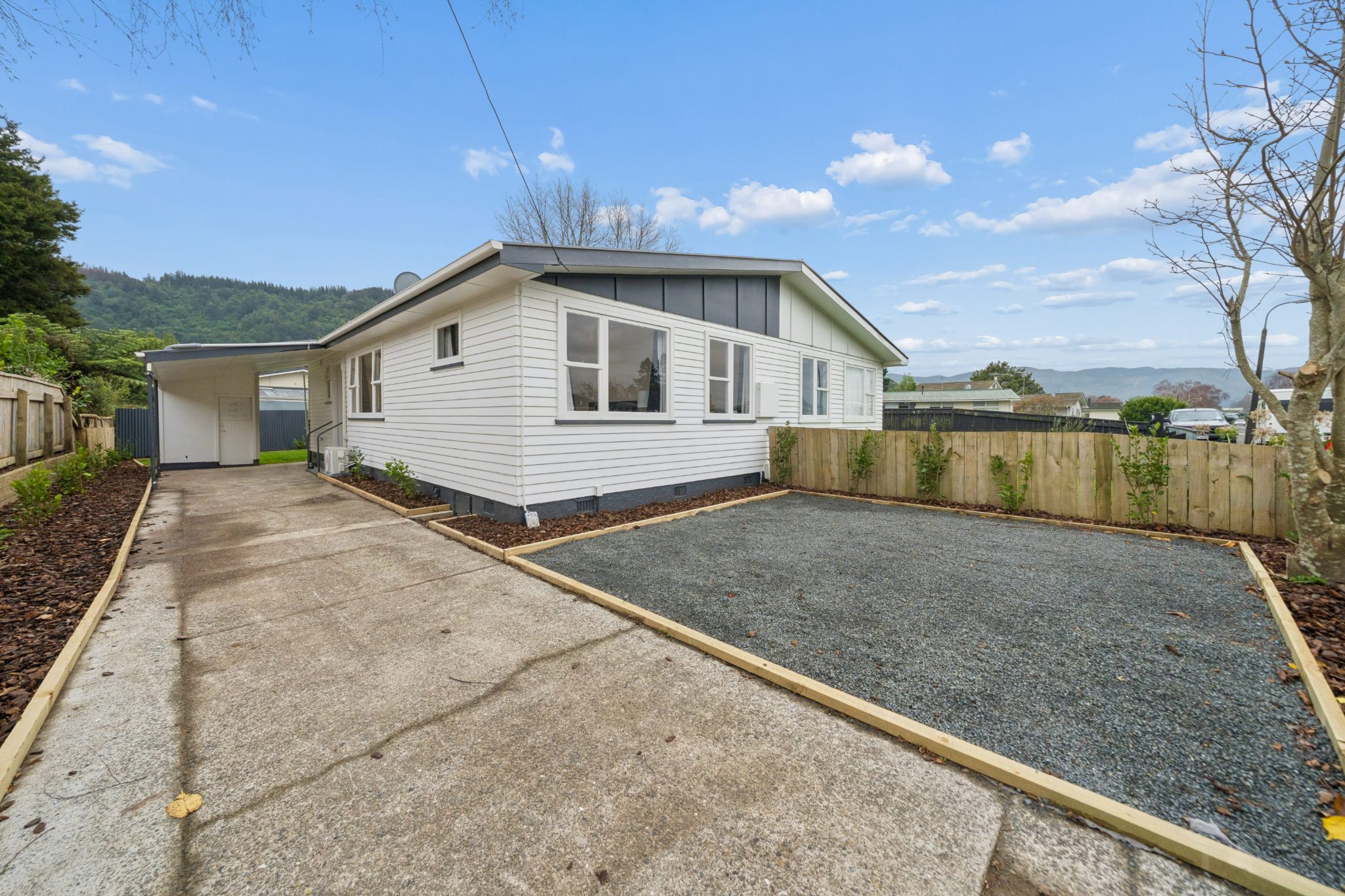 Easy living in the Heart of Trentham — slide 30
