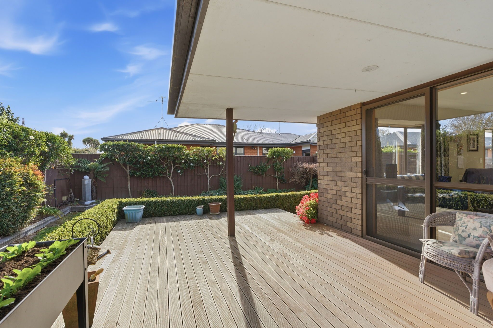 Private, Sunny, and Superbly Located! — slide 2
