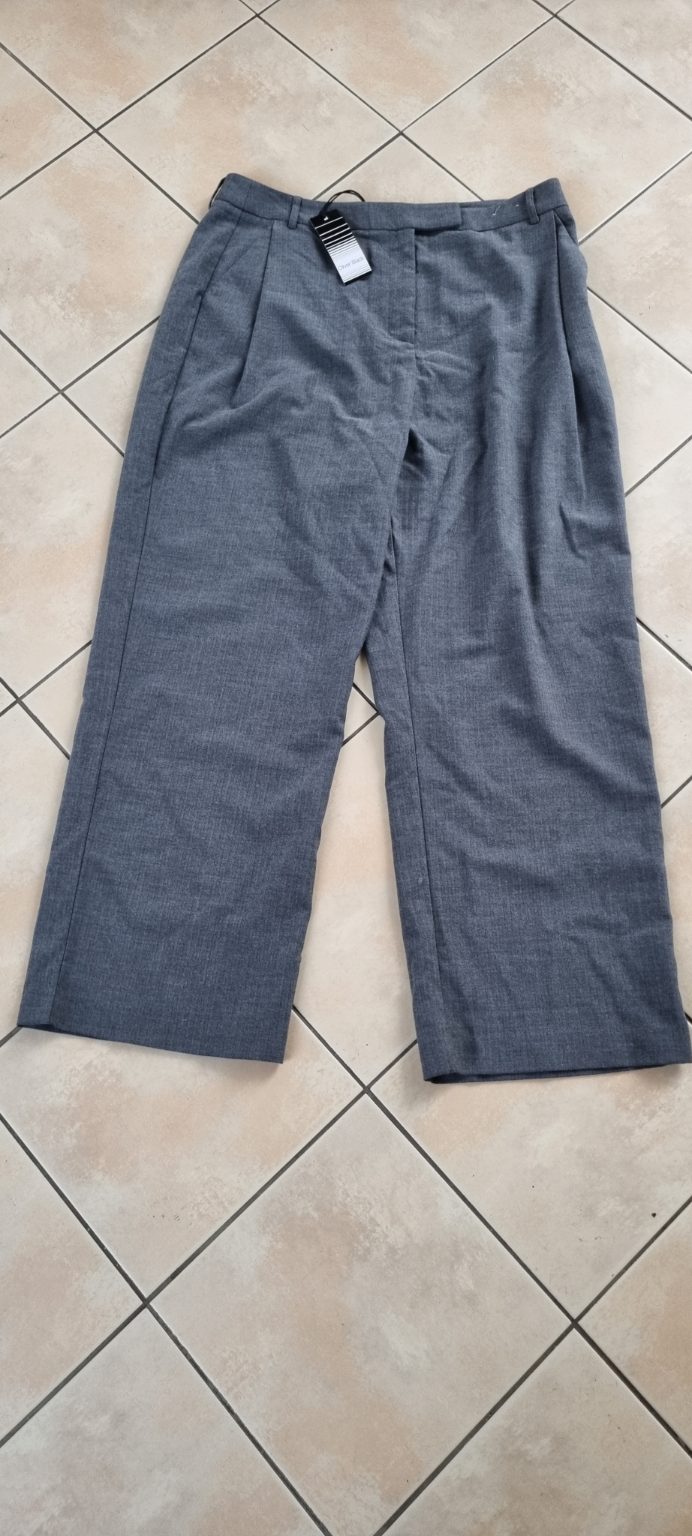 Oliver Black Pants size 18 NEW WITH TAG