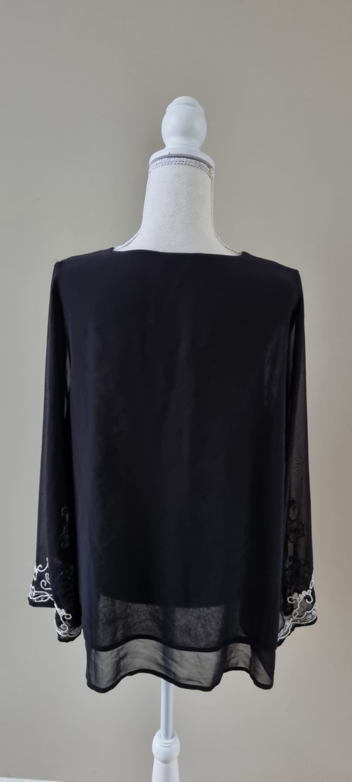 Together Black Top size 16, image 3