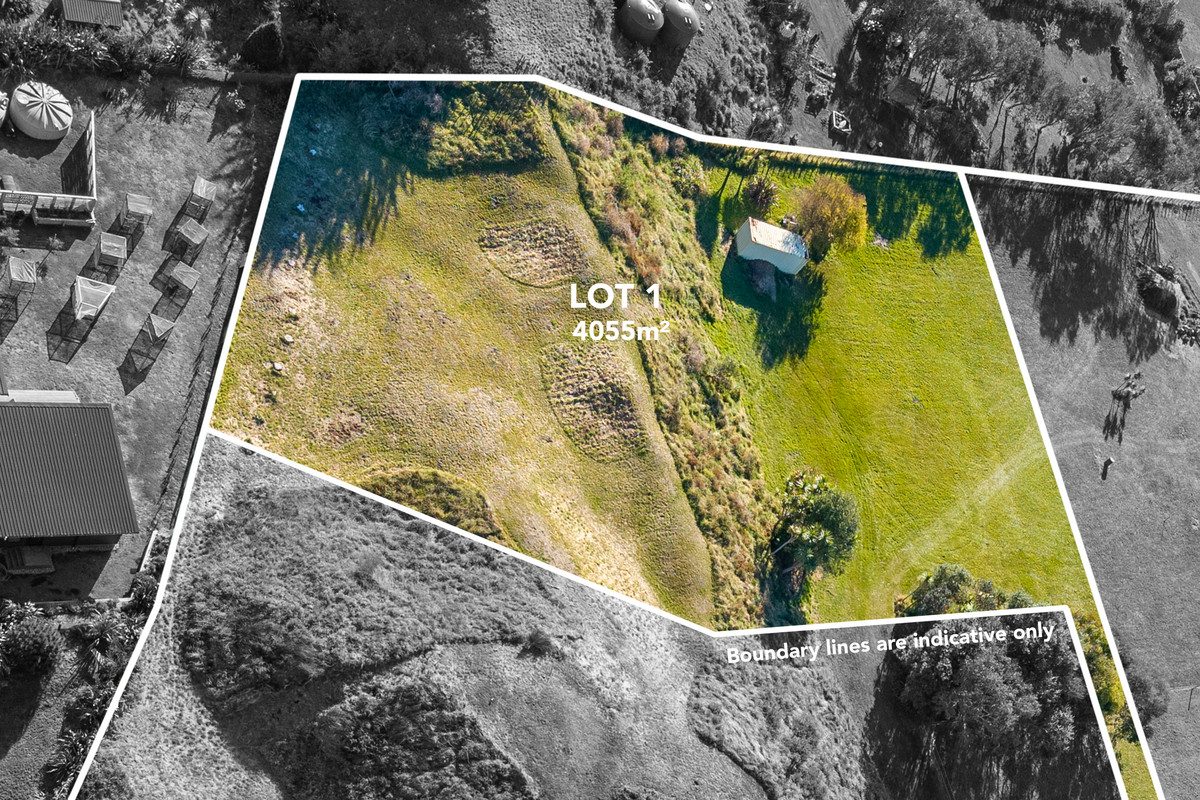 COVETED WAIKAWA BEACH - NO COVENANTS! — slide 2