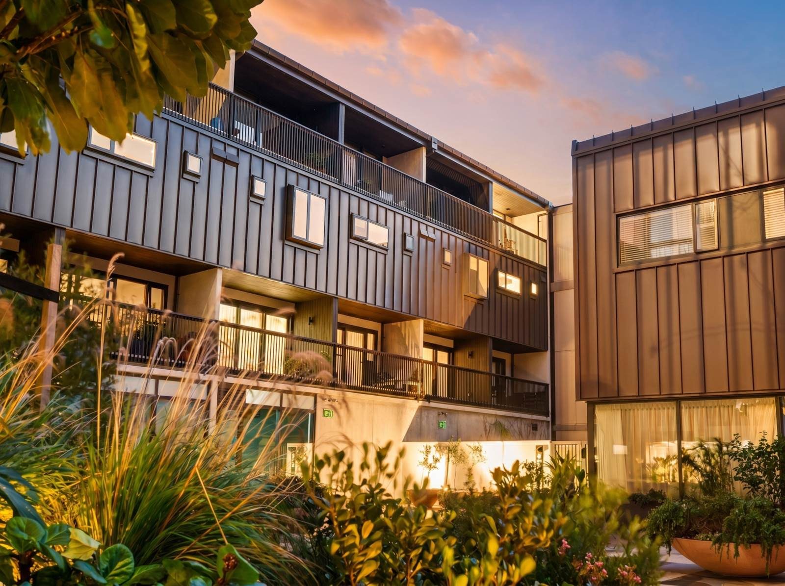 Premium Living in SKHY2 — slide 1
