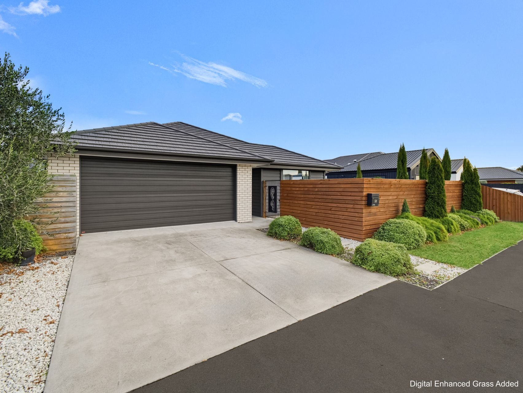 Great Prestons Park Opportunity! — slide 1