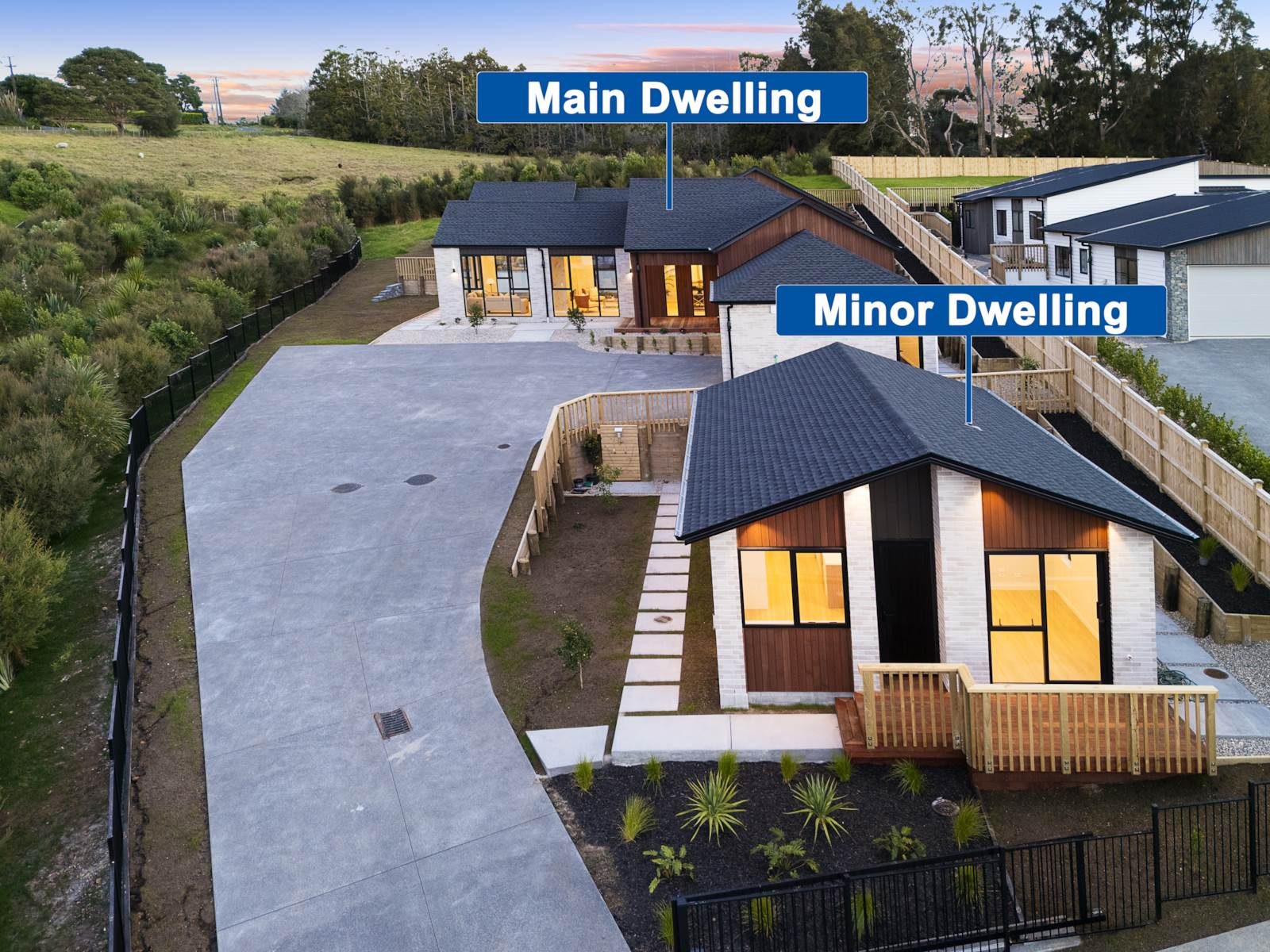 Luxury Home and Income on 3127sqm (approx) — slide 2