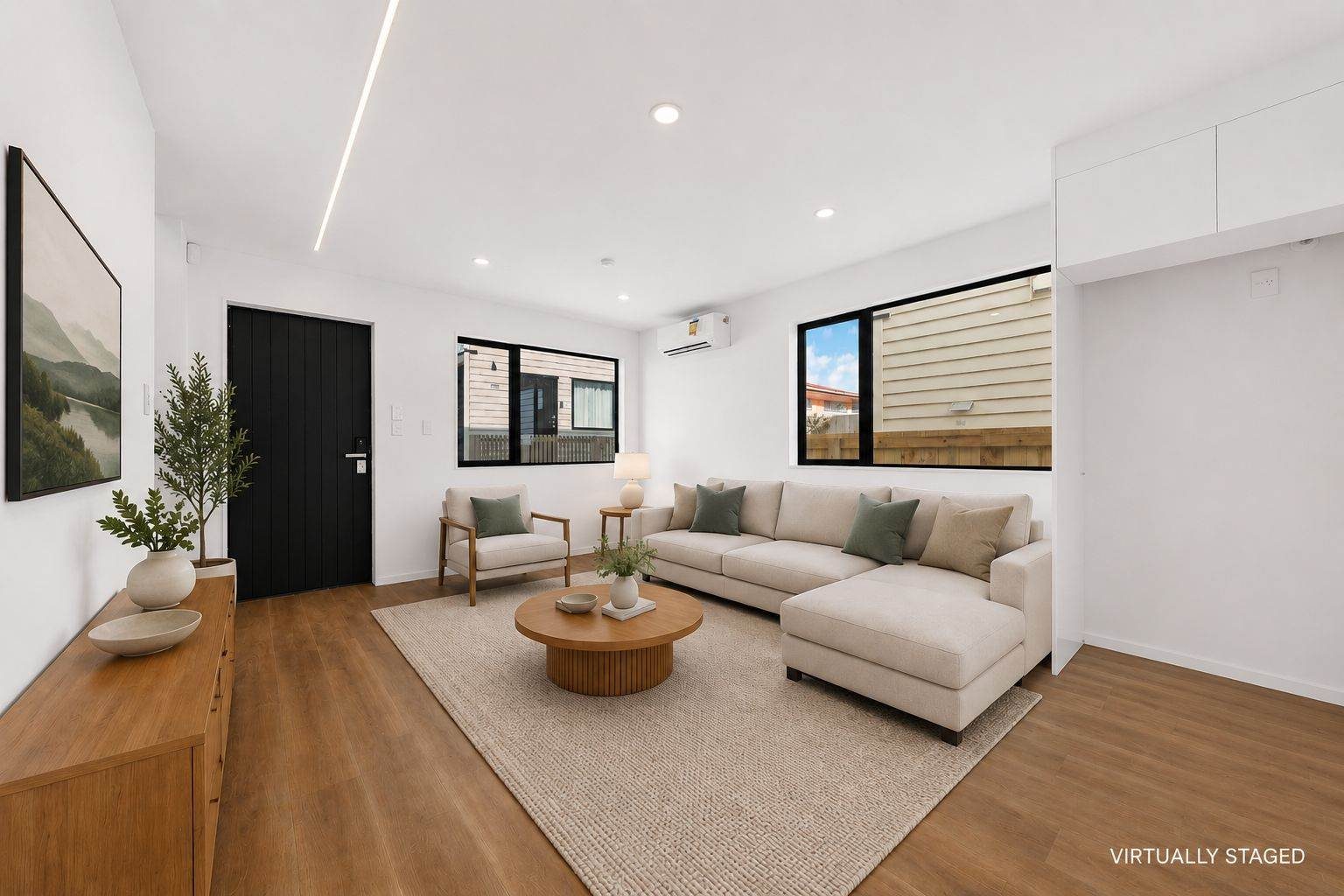 Standalone Freehold Living in an Exclusive Bou... — slide 2