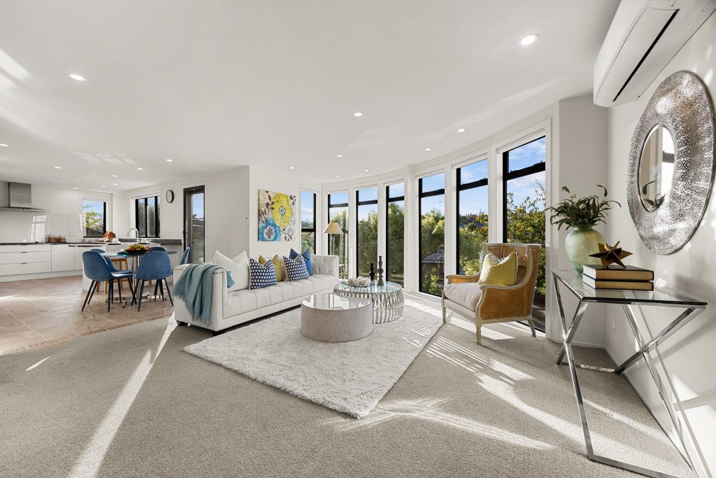 Supersize Modern Home (Freehold) — slide 2