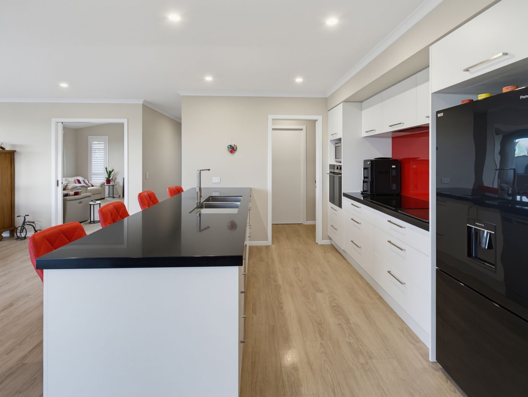 Modern Family Living in Sought-After Mapua! — slide 2