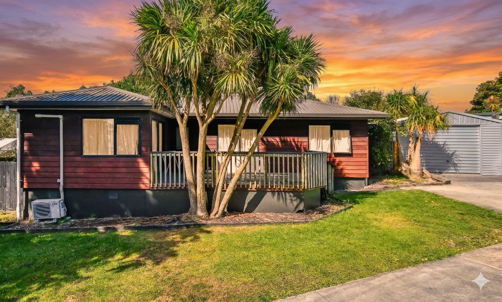 $37K PER YEAR RENT !! CHEAP INVESTMENT !! — slide 1
